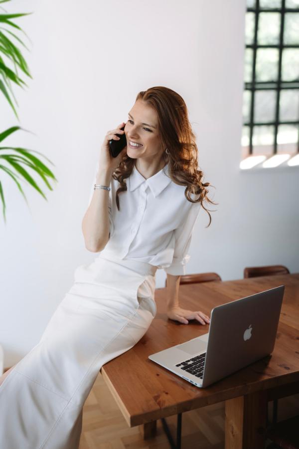 Hogyan válassz faliképet minimalista enteriőrbe? – 7 praktikus szempont